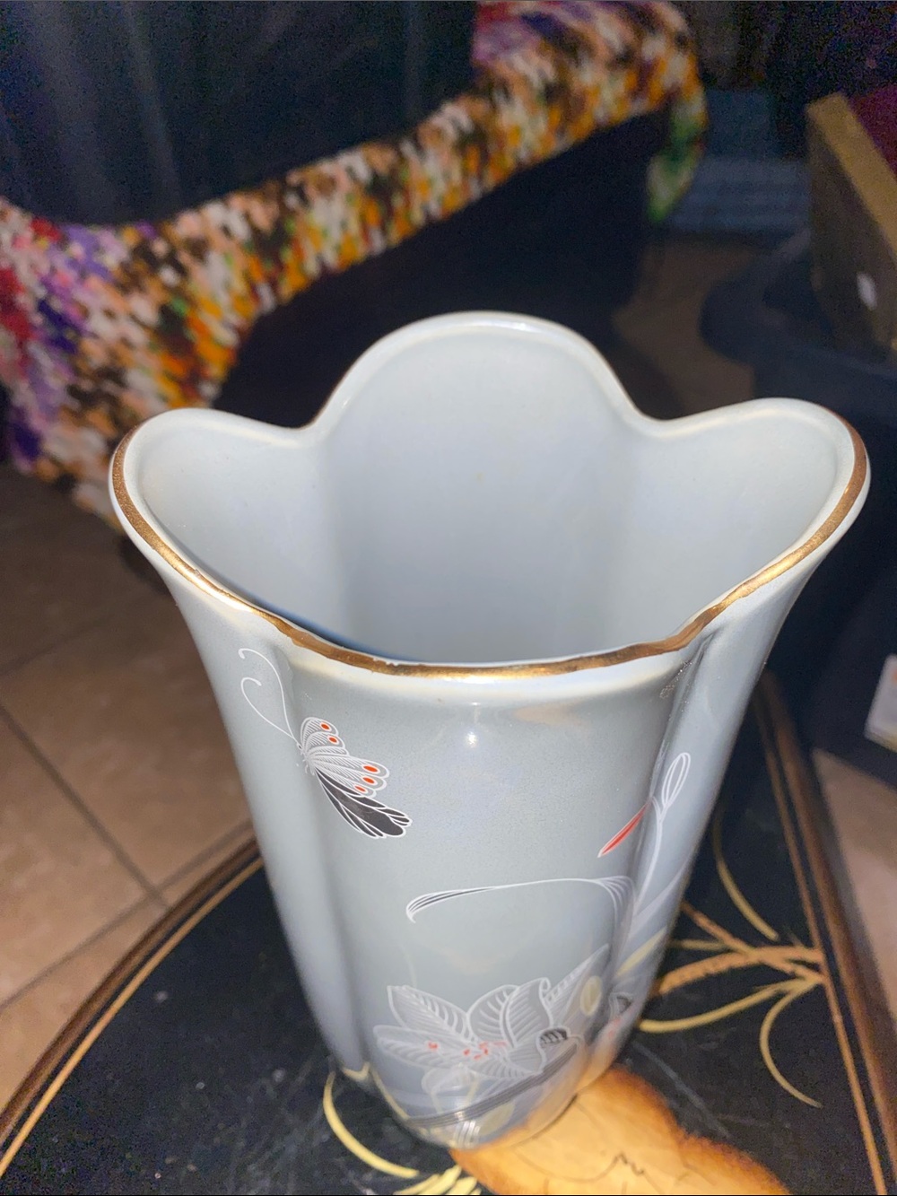 Vintage Fine China Vase Japan Gray White Lillies Butterfly Gold Trim - Picture 8 of 8